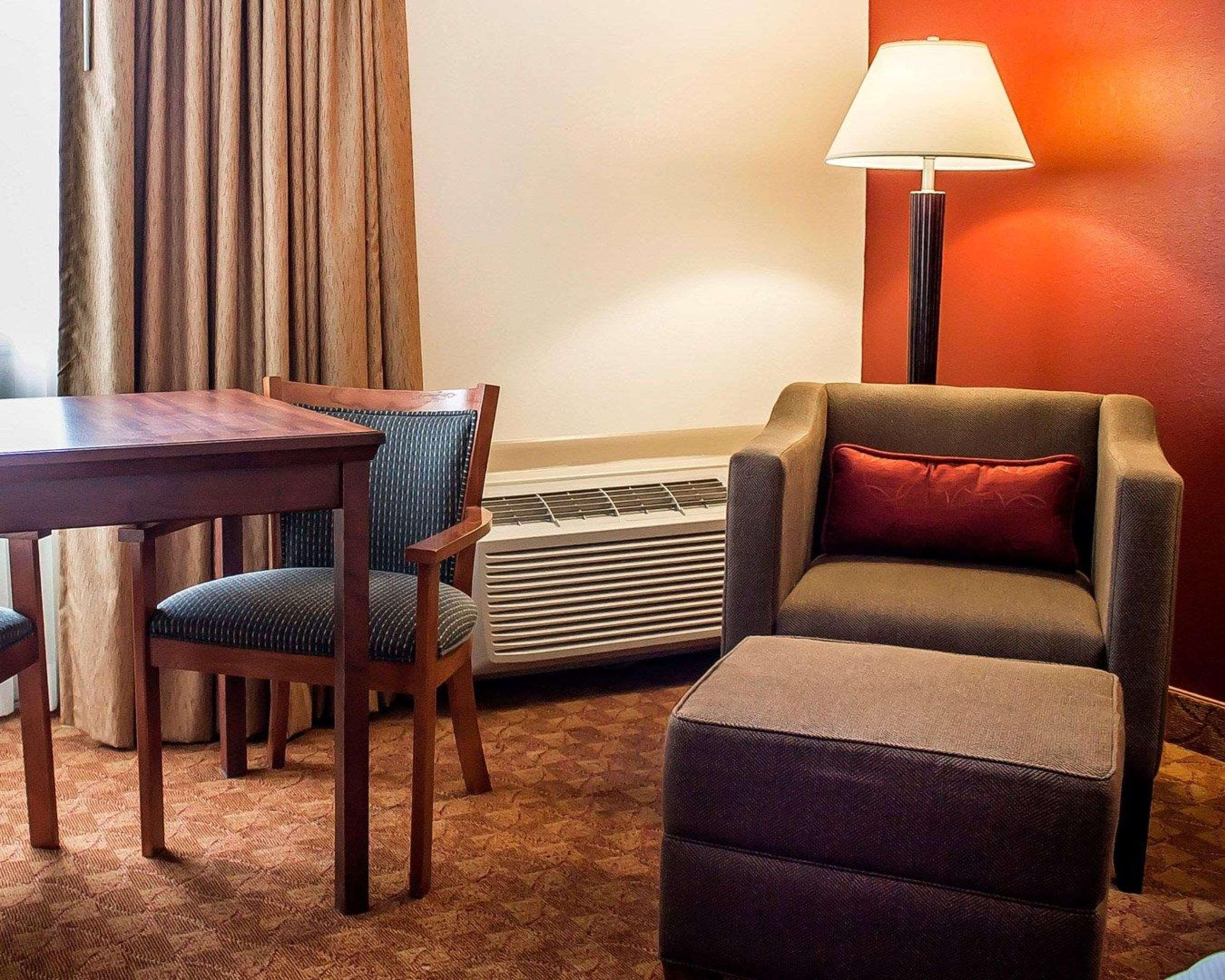 Quality Inn Лайма Екстер'єр фото